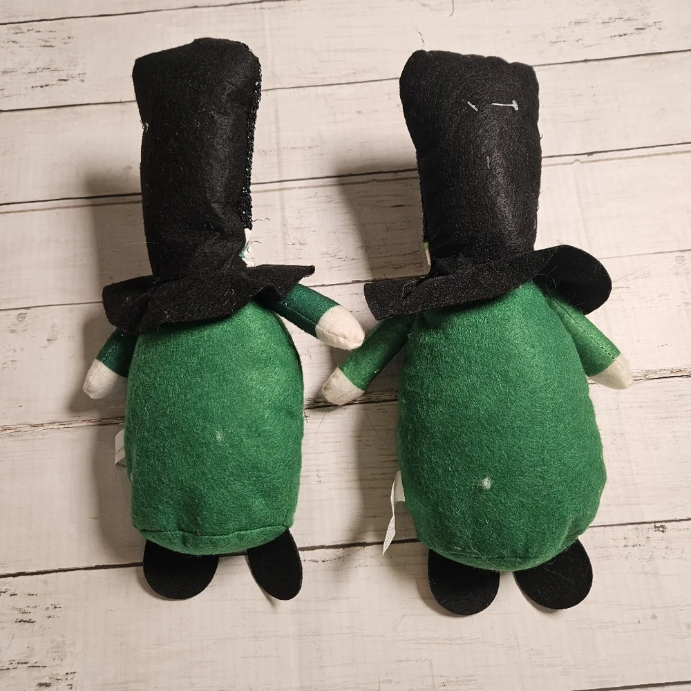 2pc St. Patrick’s Day Plush Munchkin Gnome Set 13